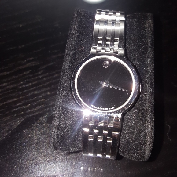 MOVADO WOMEN'S WATCH - Picture 3 of 6